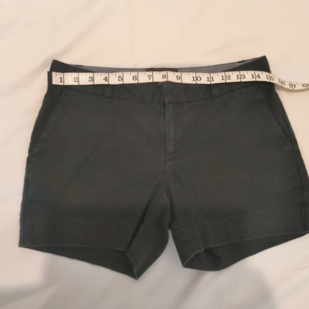 Banana Republic Womens Black Shorts Size 2P - Picture 3 of 5